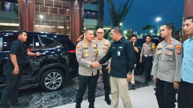 Kapolres Metro Tangerang Kota, Kombes Pol Zain Dwi Nugroho dalam kunjungan ke RSUP Sintanala