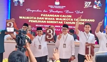 Tiga Pasangan Calon Walikota dan Wakil Walikota Tangerang Pada Saat Pengambilan dan Penetapan Nomor Urut di KPU Kota Tangerang (foto : Doni/ tangerangpedia.com)