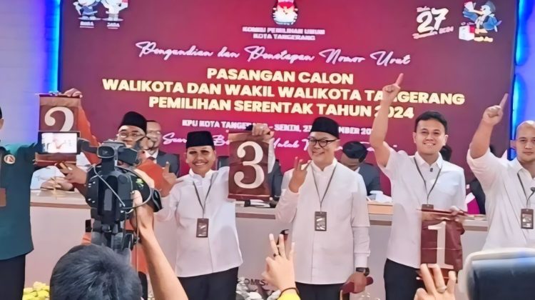 Tiga Pasangan Calon Walikota dan Wakil Walikota Tangerang Pada Saat Pengambilan dan Penetapan Nomor Urut di KPU Kota Tangerang (foto : Doni/ tangerangpedia.com)