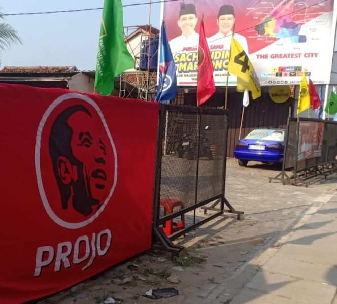 Bendera Projo di Posko Kemenangan Sachrudin-Maryono