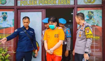 Tersangka DDR di Polsek Pondok Aren (foto :ist)