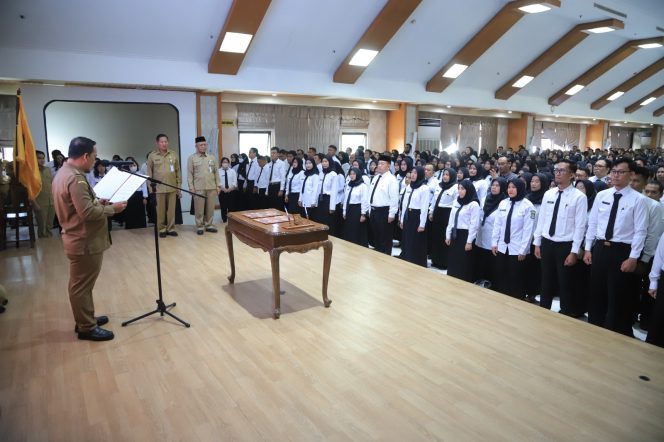 
					Suasana pelantikan Pegawai Pemerintah dengan Perjanjian Kerja (PPPK) Kota Tangerang (foto : ist)