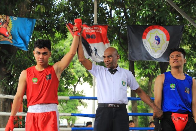 
					Kejuaraan Tinju Amatir Kota Tangerang 2024 di GOR Koang Jaya (foto :Ist)