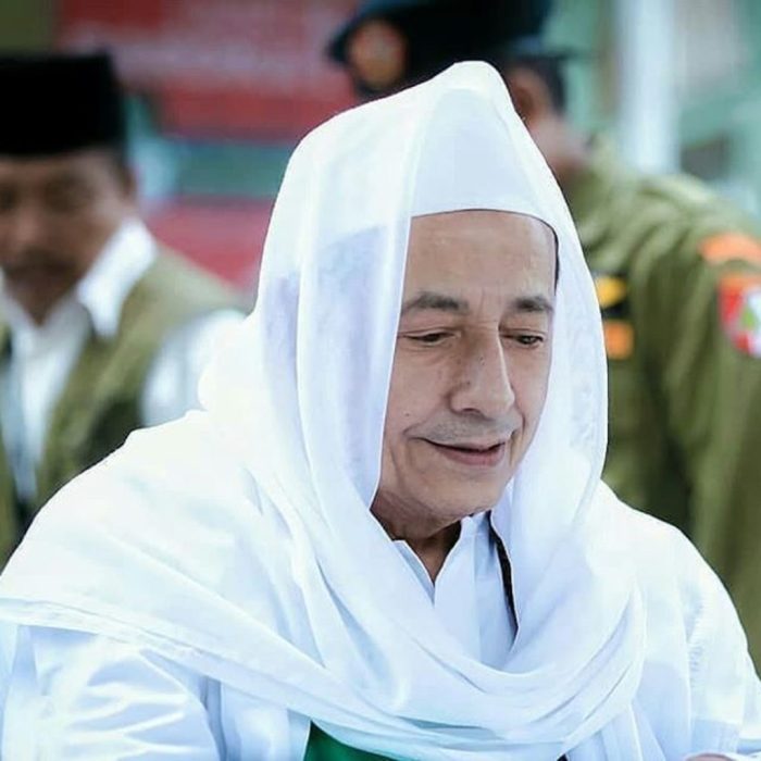 Habib luthfi doktor honoris mursyid negara yaqut gus bela sang terima inews