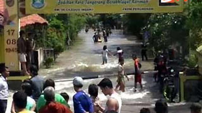 Banjir kelapa dua tangerang