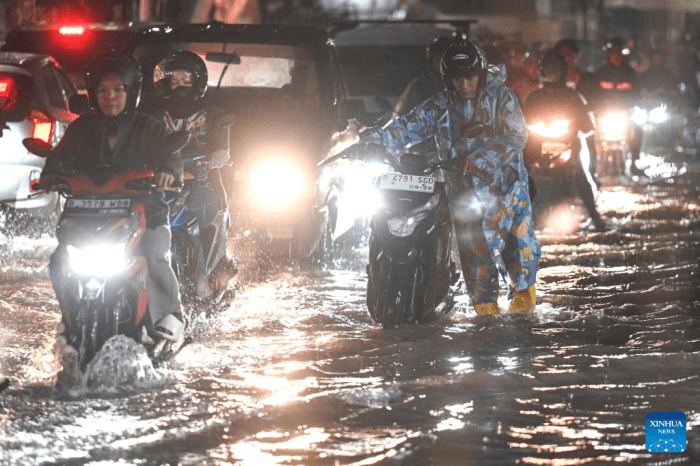 Berita banjir terkini di tangerang