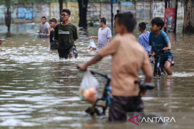 
					Berita Banjir Tangerang Terkini Dampak dan Penanganan