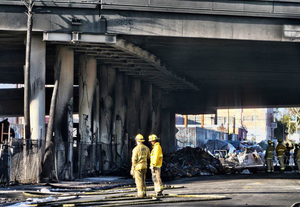 Penyebab kebakaran besar di Los Angeles