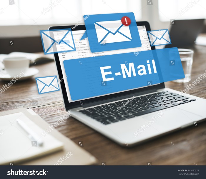 Buka akun email