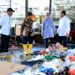 Pj Walikota Tangerang, Dr. Nurdin bersama Dinas Lingkungan Hidup Kota Tangerang dalam peninjauan pengelolaan sampah (foto : ist)