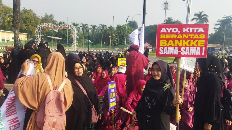 Deklarasi Jihad, Emak emak Minta Pemda Terbitkan Perda Pemberantasan Judol dan Bangke