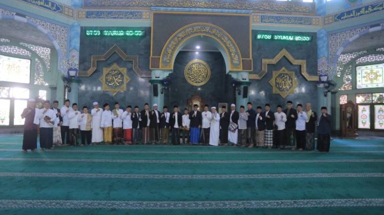 Wali Kota Tangerang Sachrudin Dalam Acara Salat Idulfitri yang berlangsung di Masjid Raya Al-A'zhom (foto:ist)