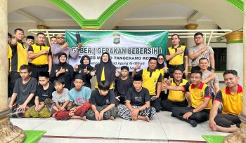 Gerakan Bersih Ramadhan 2025, Polres Metro Tangerang Kota Bersih-Bersih Masjid di Wilayah (foto: ist)
