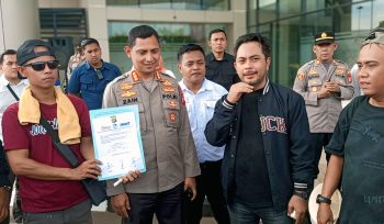 Kapolres dan Wartawan di Tangerang Dalam Aksi Solidaritas Terhadap Tindak Kekerasan Terhadap Wartawan (foto:ist)