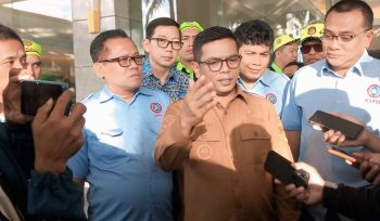 Menjelang May Day 2025 Gubernur Banten, Andra Soni membersamai DPD KSPSI  dalam Konsolidasi Akbar di Istana Nelayan Resort (foto: doni/tangerangpedia.com)