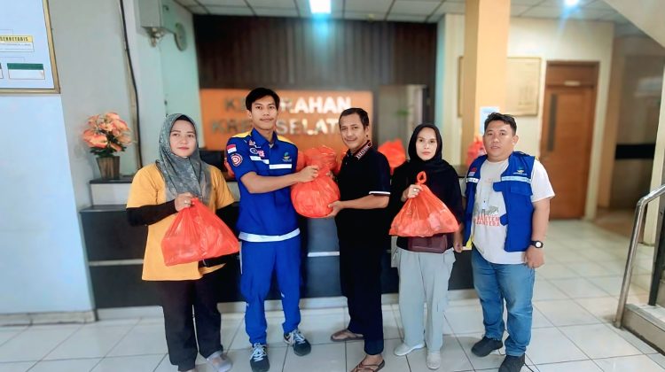 Pemkot Tangerang Salurkan Ribuan Nasi Bungkus untuk Korban Banjir (foto: ist)