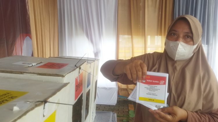 Sisa Rp 3 Miliar, KPU Kota Tangerang Kembalikan Dana Hibah ke Pemkot Tangerang