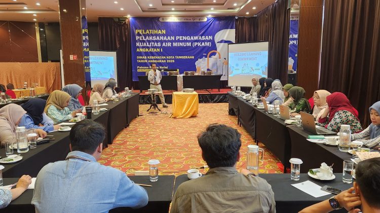 Pelatihan Pengawasan Kualitas Air Minum di Hotel Pakons (foto:ist)