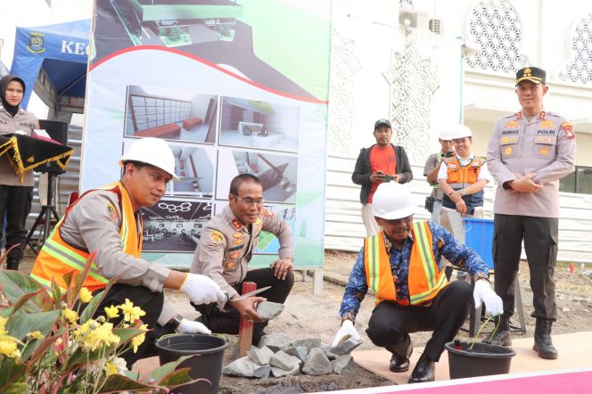 
Polres Metro Tangerang Kota Bangun Gedung Parkir Senilai Rp20,7 Miliar