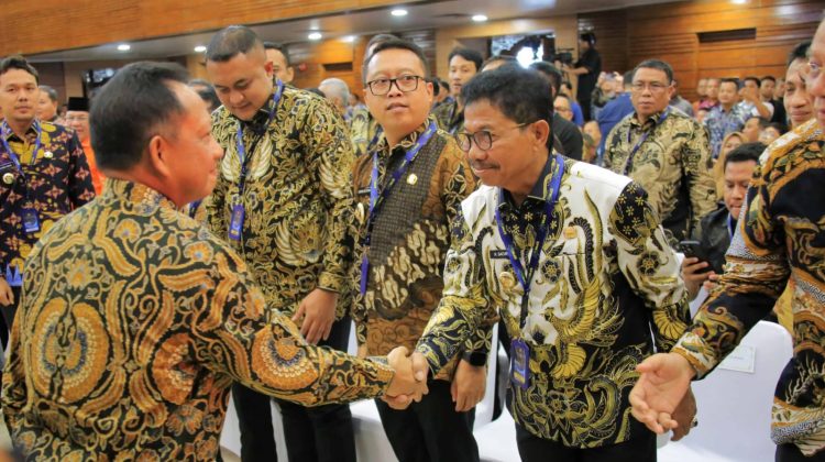 Walikota dan Wakil Walikota Tangerang Sachrudin-Maryono Raih Penghargaan