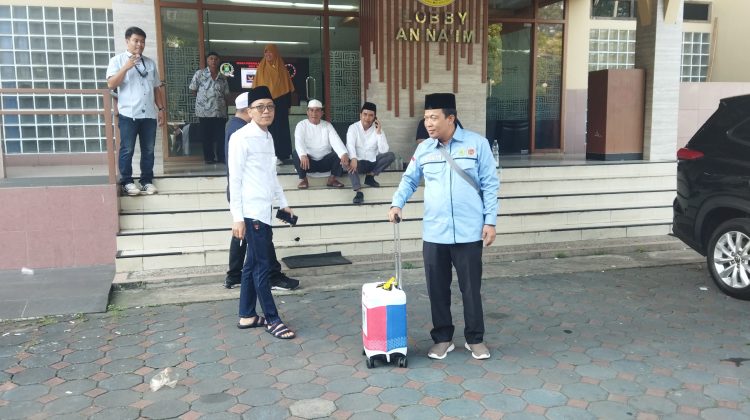 Sisi Lain Pemberangkatan Calon Jemaah Haji Kota Tangerang, Ada Ketua DPRD Hinggga Nenek 90 Tahun