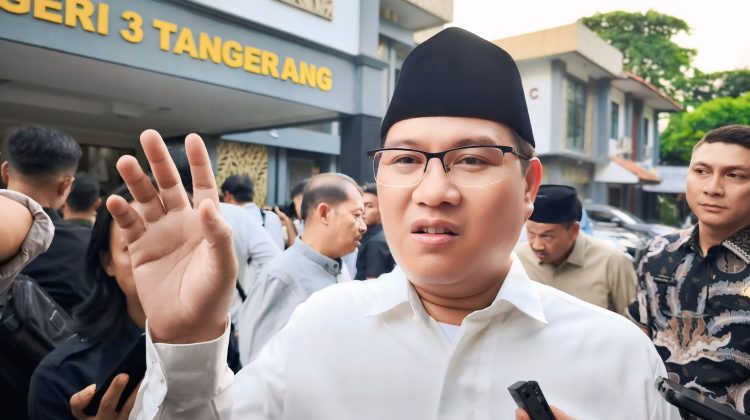Plh Kepala Dinas Pendidikan Provinsi Banten, Lukman (foto: tangerangpedia.com)