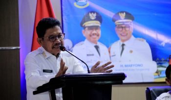 Wali Kota Tangerang, H. Sachrudin dalam acara Sosialisasi Tata Pemerintahan di Kantor Kecamatan Tangerang (foto: ist) 