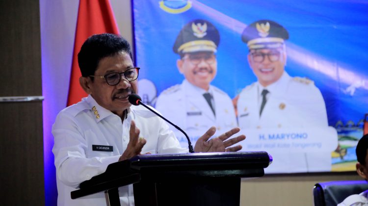 Wali Kota Tangerang, H. Sachrudin dalam acara Sosialisasi Tata Pemerintahan di Kantor Kecamatan Tangerang (foto: ist)