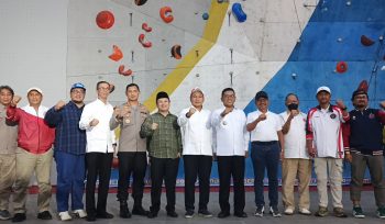 opening ceremony Kejurnas Panjat Tebing XIX 2025 di Kota Tangerang (foto: Azie)