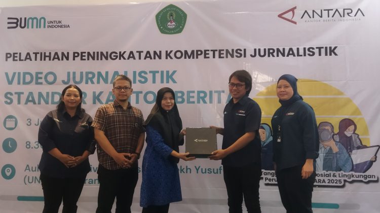 Gandeng LKBM Antara, UNIS Gelar Pelatihan Jurnalistik