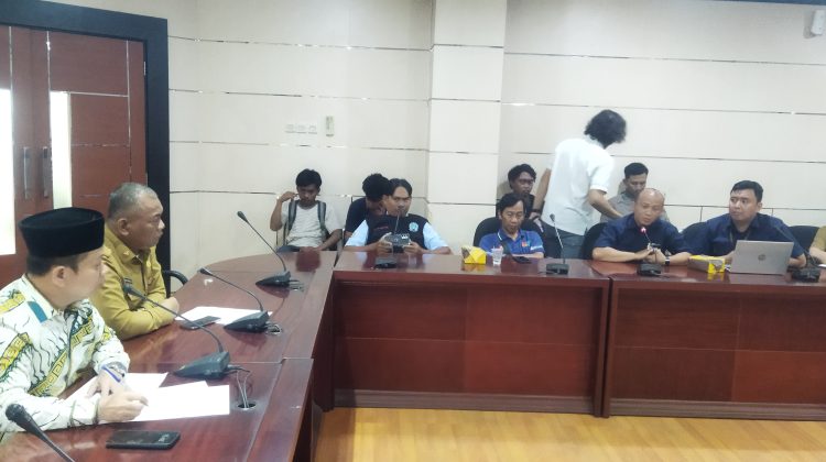 Datangi Kantor DPRD, Ini Tuntutan Masa Buruh di Kota Tangerang