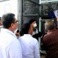 Wali Kota Tangerang, Sachrudin saat Uji Coba Teknologi Insinerator (foto:ist)