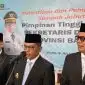 Gubernur Andra Soni pasca pelantikan Deden Apriandhi Hartawan sebagai sekretaris Daerah Provinsi Banten (foto:tangerangpedia)