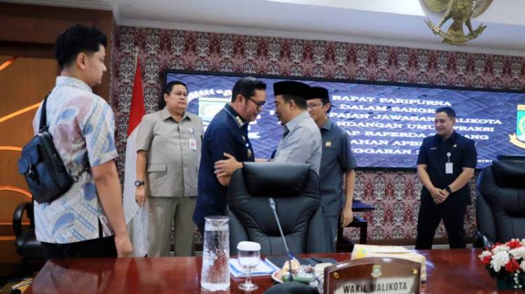 Wakil Wali Kota Tangerang, H. Maryono Hasan, dalam Rapat Paripurna DPRD Kota Tangerang saat menegaskan fokus APBD-P 2025 (foto:ist)