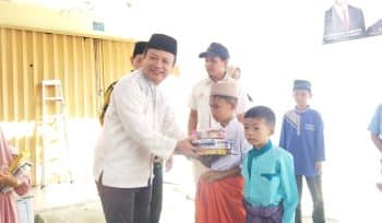 Ketua DPC Gerindra Kota Tangerang Turidi Susanto, saat menghadiri sunatan masal yang di inisiasi oleh TIDAR.