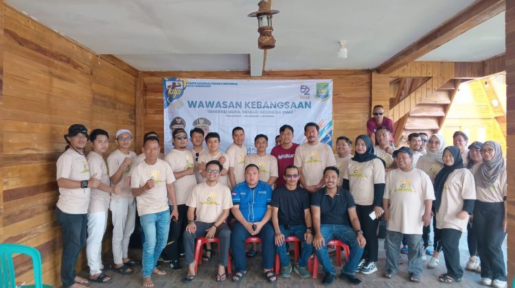 Kegiatan DPD KNPI Kota Tangerang saat menggelar seminar wawasan kebangsaan di Bandung (foto: ist)