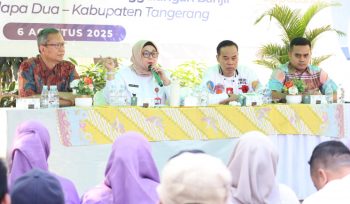 Wakil Bupati Tangerang, Intan Nurul Hikmah, saat menghadiri gerakan gotong royong di Susukan Ngalor Situ Kelapa Dua (foto:ist)