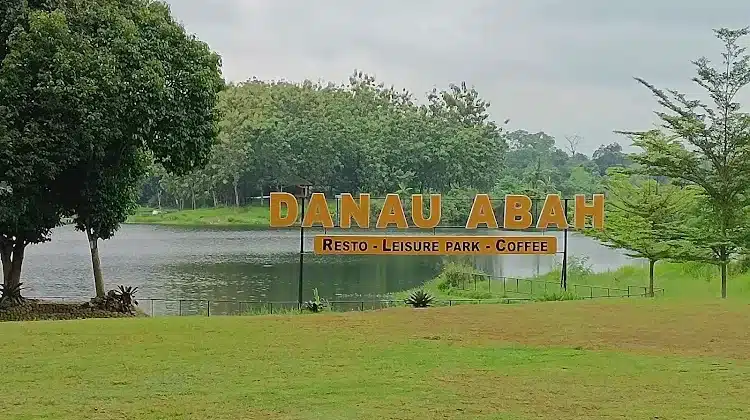 Salah satu spot view Restoran Danau Abah (foto: ist)