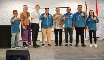 Swa foto pada Maket Gedung Parlemen RI karya Pola Raya Studio (foto: ist)