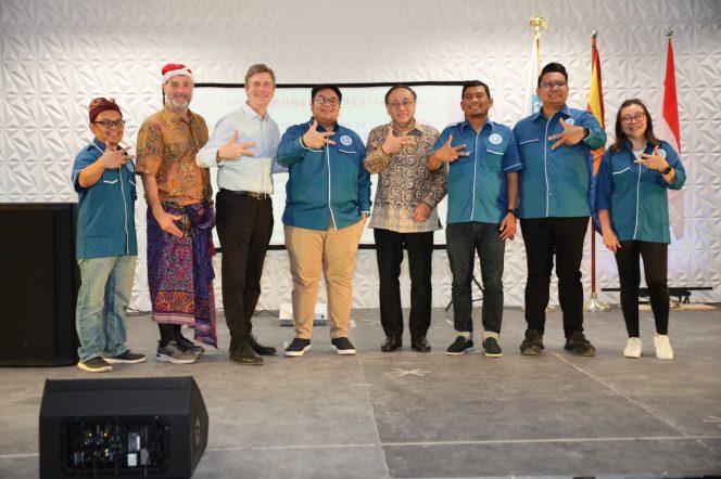 Swa foto pada Maket Gedung Parlemen RI karya Pola Raya Studio (foto: ist)