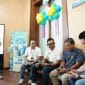 General Manager PLN Unit Induk Distribusi Jakarta Raya, Moch. Andy Adchaminoerdin (tengah), menyapa pelanggan secara langsung dalam kegiatan edukasi kelistrikan. (Foto: ist)