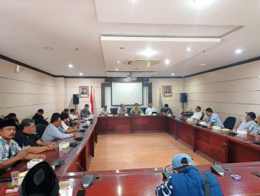 Rapat dengar pendapat (RDP) di gelar di DPRD Kota Tangerang, membahas persoalan banjir Batu Ceper (foto:ist)