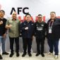 Gubernur Banten Andra Soni bersama bersama Menteri Pemuda dan Olahraga sekaligus Ketua Umum PSSI Erick Thohir, Presiden Persita Tangerang Ahmed Zaki Iskandar, Presiden Klub Dewa United FC Ardian Satya Negara, serta pemilik Dewa United FC Tomi Hermawan. Foto: ist