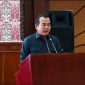 Teja Juru Bicara Fraksi PDI Perjuangan DPRD Kota Tangerang menyampaikan pandangan Fraksi dalam Rapat Paripurna. (Foto: Zie)