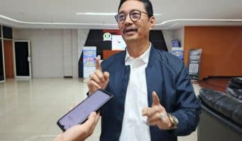 Anggota Komisi I DPRD Kota Tangerang, Tasril Jamal, saat di minta keterangan tentang PPPK Kota Tangerang (foto: Zie)