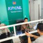 Peserta lelang datang ke KPKNL menanyakan transparansi lelang (foto:ist)