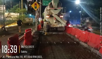 Pengerjaan Jalan Gatsu dan M. Toha oleh Tirta Benteng dengan Pengawasan PUPR (foto: ist)