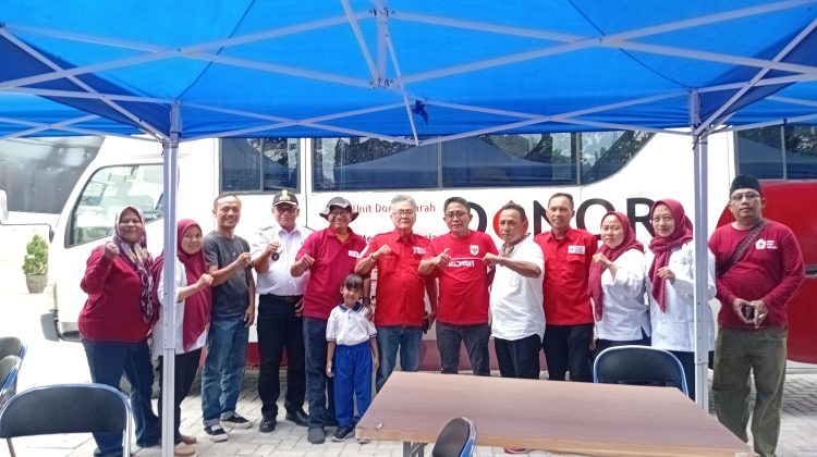 Palang Merah Indonesia (PMI) Kecamatan Pinang melaksanakan donor darah bersama Wakil Wali Kota Tangerang (foto:ist)