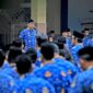 Wakil Wali Kota Tangerang H. Maryono menegaskan pentingnya penerapan Standar Pelayanan Minimal (SPM) saat apel (foto: ist)