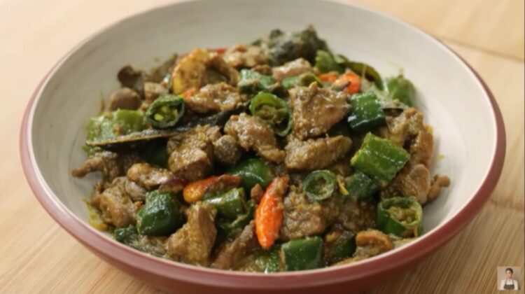 Nasgor Tongkol Cabe Ijo: Pedas Gurih yang Menggugah Selera